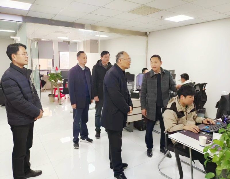 亳州職業技術學院校長蒞臨亳州易天科技參觀交流